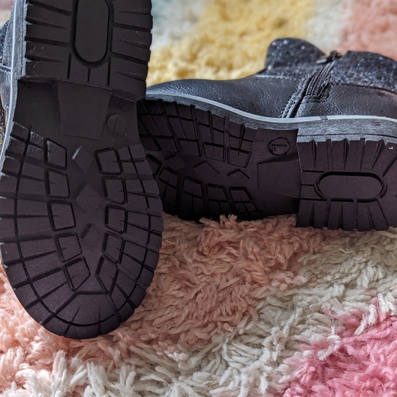 Rugged bear boots 7 - Picture 5 of 7